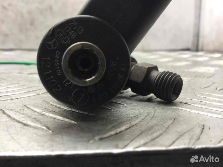 Форсунка Mercedes C-klasse 0445110121; A6130700687