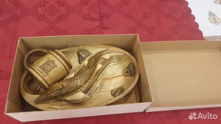 Кухонный сувенир из дерева Астраханский осетр