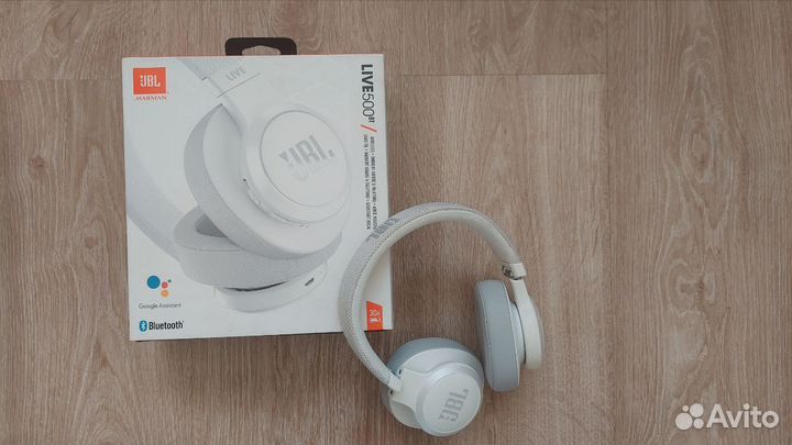 Беспроводные наушники JBL live 500BT