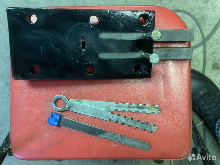 Замок гаражный