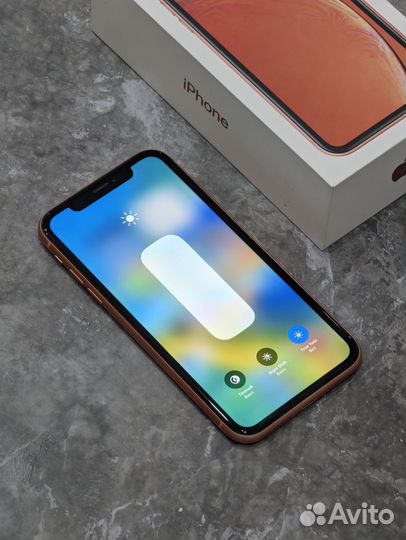iPhone Xr, 64 ГБ