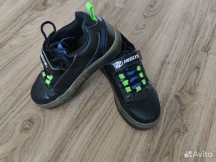 Кроссовки на колесиках heelys размер 33