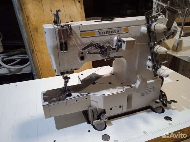 Плоскошевная распошивальная швейная машина