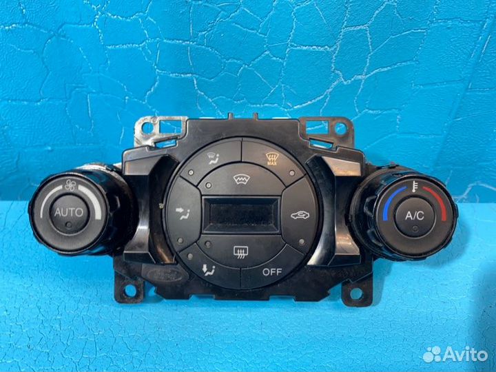 Блок управления отопителем Ford Fiesta 6 CB1 spja