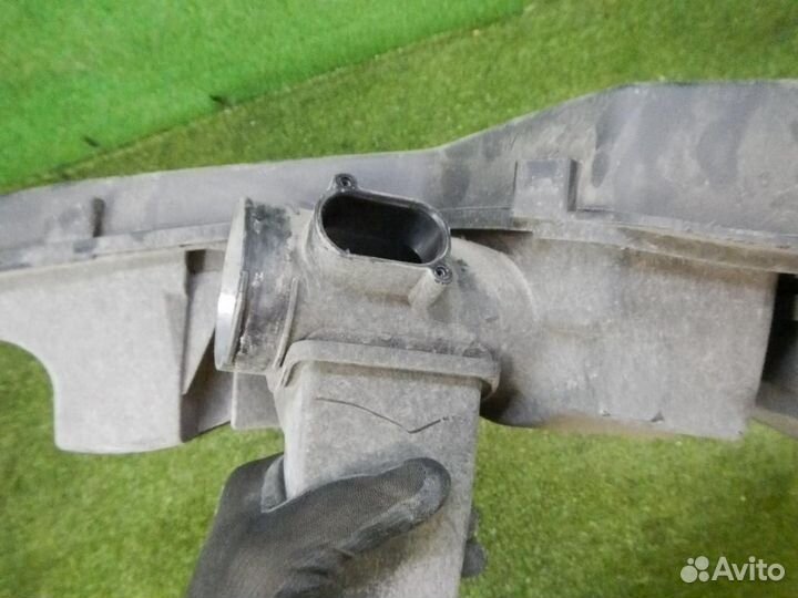 Корпус воздушного фильтра BMW 1-Series