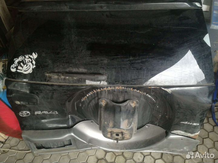 Дверь багажника тайота рав 4 2002г