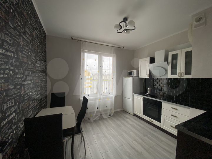 1-к. квартира, 37,6 м², 24/24 эт.