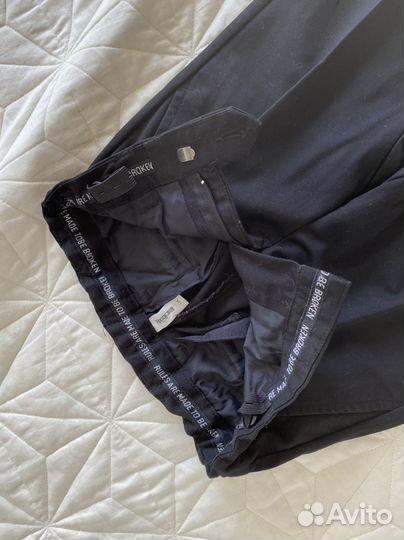 Брюки школьные для мальчика 134 черные акула