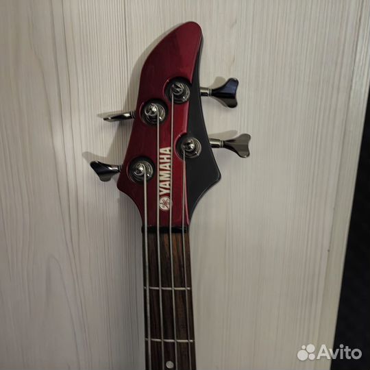 Бас гитара Yamaha RBX-374 4 струны активная