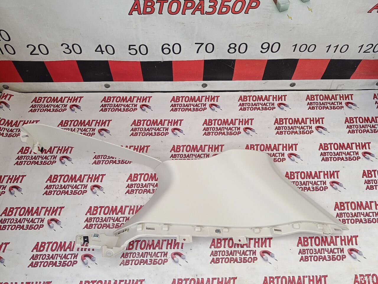 Обшивка стойки задняя правая Voyah Free