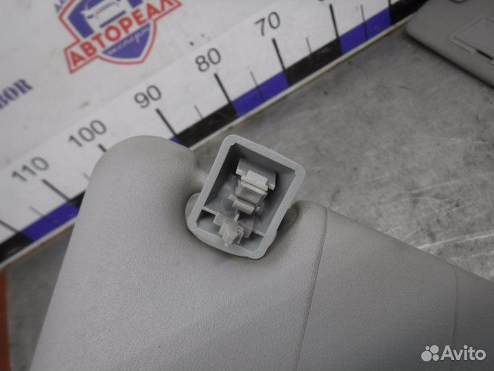 Козырек солнцезащитный правый Opel Corsa D Z12XEP