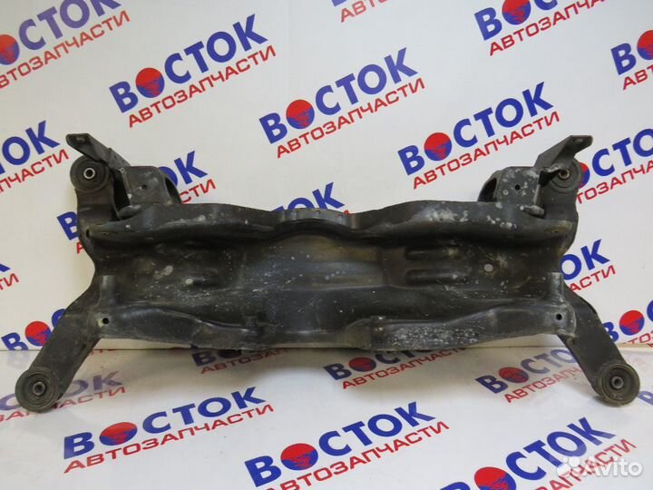 Балка поперечная Зад mitsubishi diamante F41A, F46