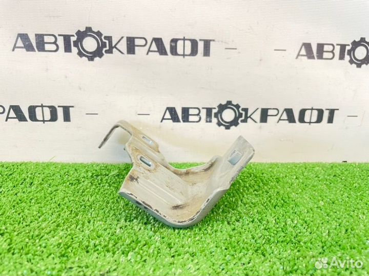 Кронштейн крыла Mercedes S 350D W222 2017