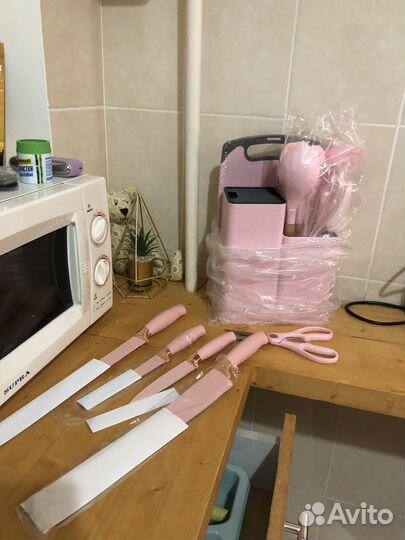 Набор ножей и силиконовых лопаток новый