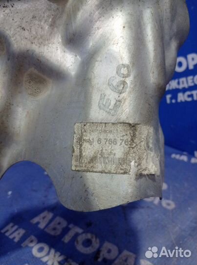 Тепловой экран Bmw E60 седан 2004