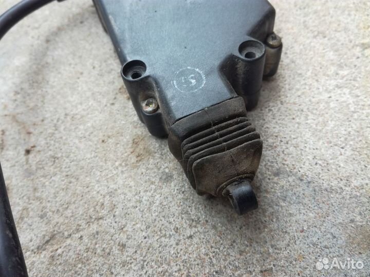 Активатор замка двери VW T4