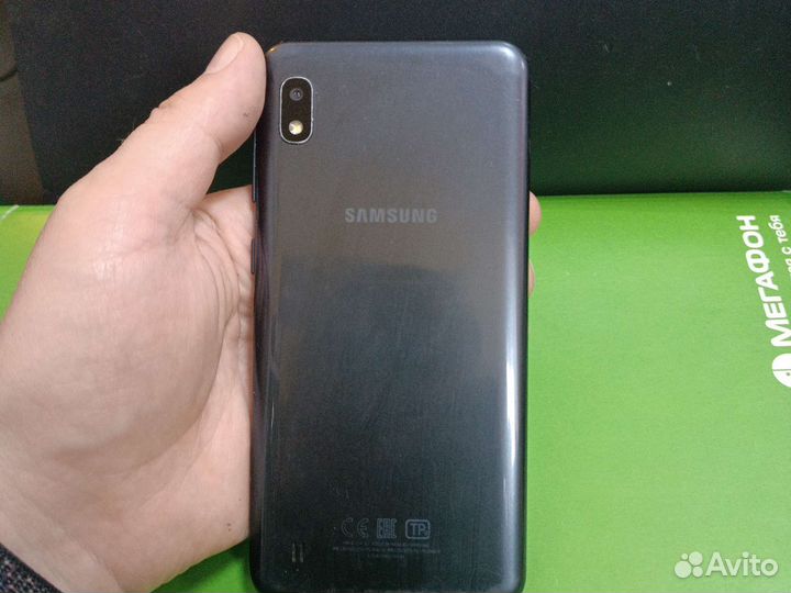 Samsung Galaxy A10, 4/32 ГБ