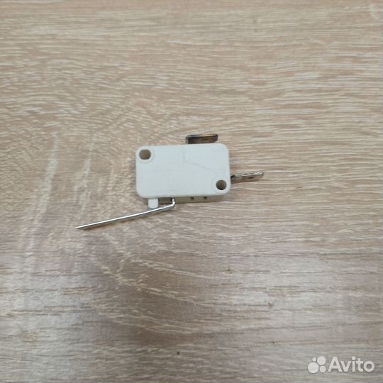 Микропереключатель посудомоечной машины smeg