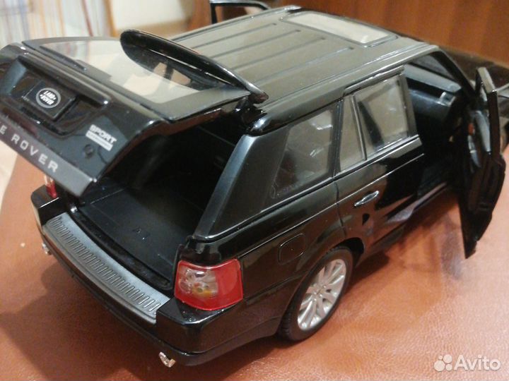 1:18 Range Rover