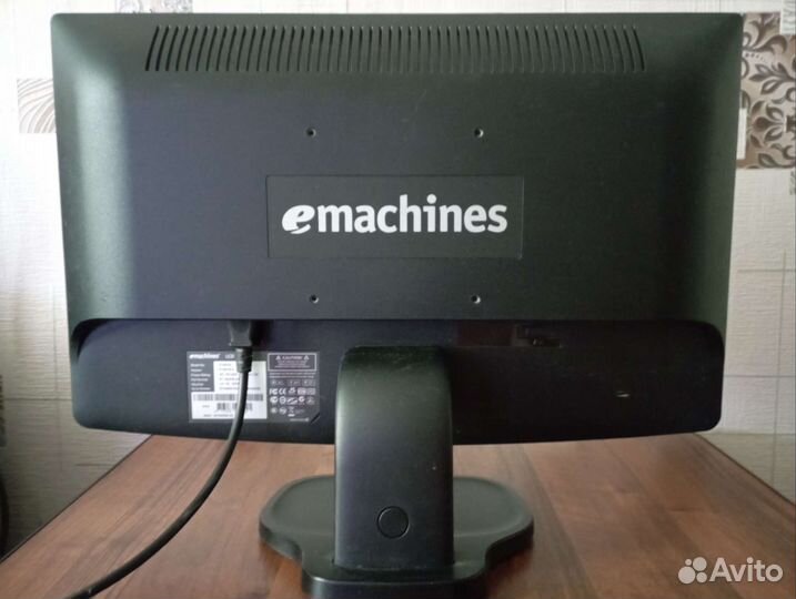 Emachines E182HQ