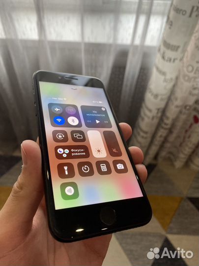 iPhone 7 идеальное состояние