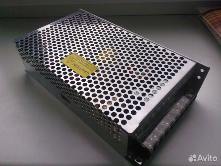 Блок питания 12 вольт HTS-200M-12