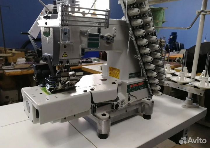 Лампасная швейная машина адидас Siruba VC008