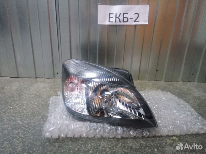 Фара правая Kia Rio 2 JB 2005-2011
