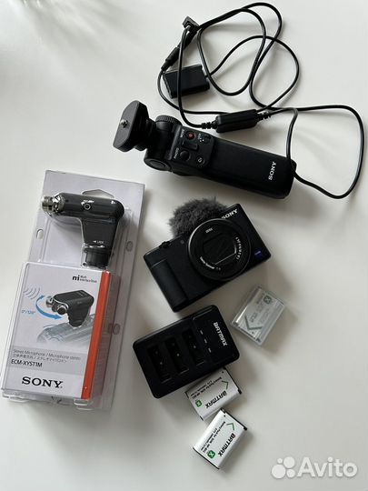 Видеокамера sony zv-1 pro комплект для блогера