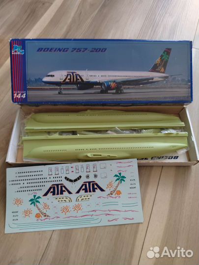 Boeing 757-200 PasModels 1/144