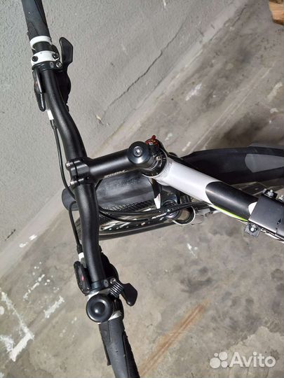 Author traction 29 2013