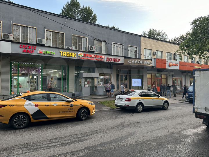 Сдам отдел в гастрономе под рыбу, цветы, кофе