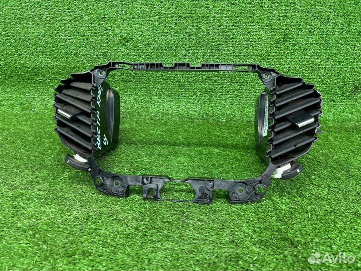 Дефлектор панели Ваз Vesta Cross универсал 21129