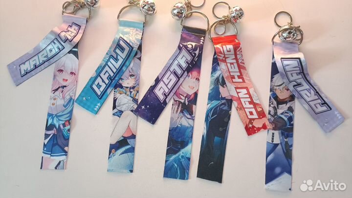 Брелок с персонажами из игры honkai