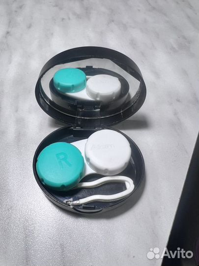 Футляр и контейнер для контактных линз Eyekan