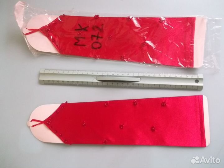 Праздничные цветные перчатки