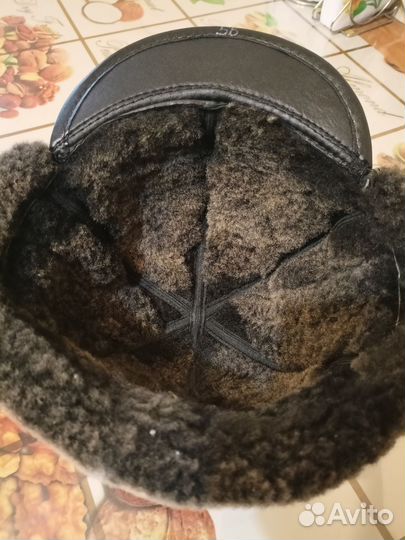 Мужская кожаная кепка зимняя