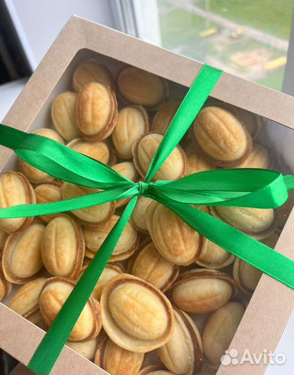 Вафельные трубочки и орешки на заказ