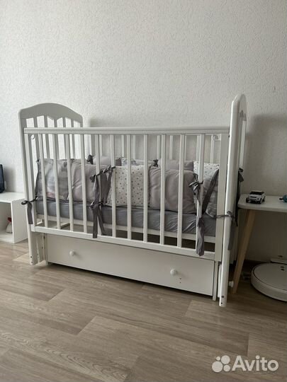 Детская кроватка