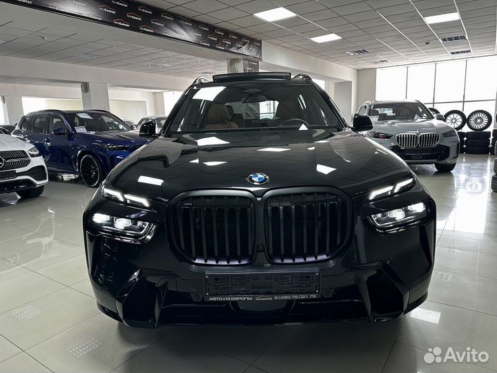 BMW X7 3.0 AT, 2023, 9 000 км