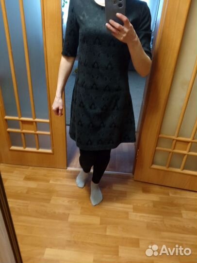 Платье чёрное 42