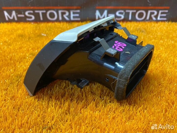 Дефлектор воздушный передний левый Bmw 1-Series