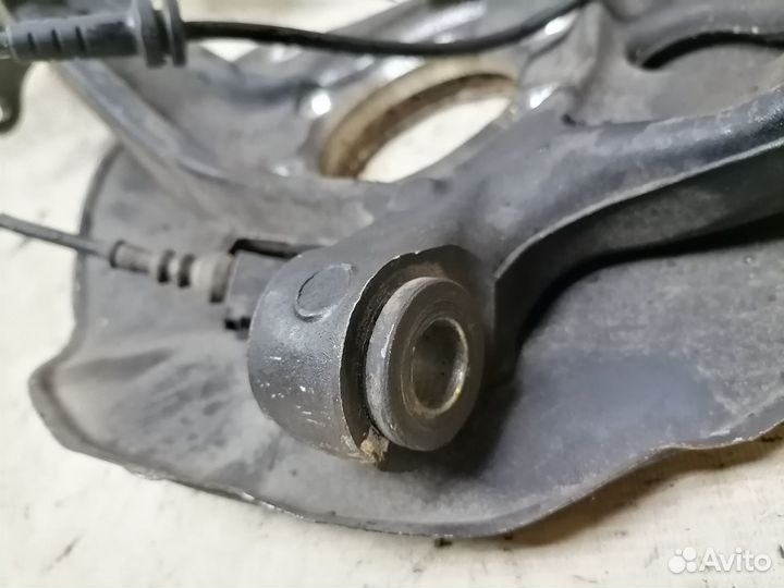 Цапфа передняя правая Audi A6 C7 4G