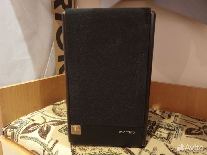 Музыкальная колонка Microlab