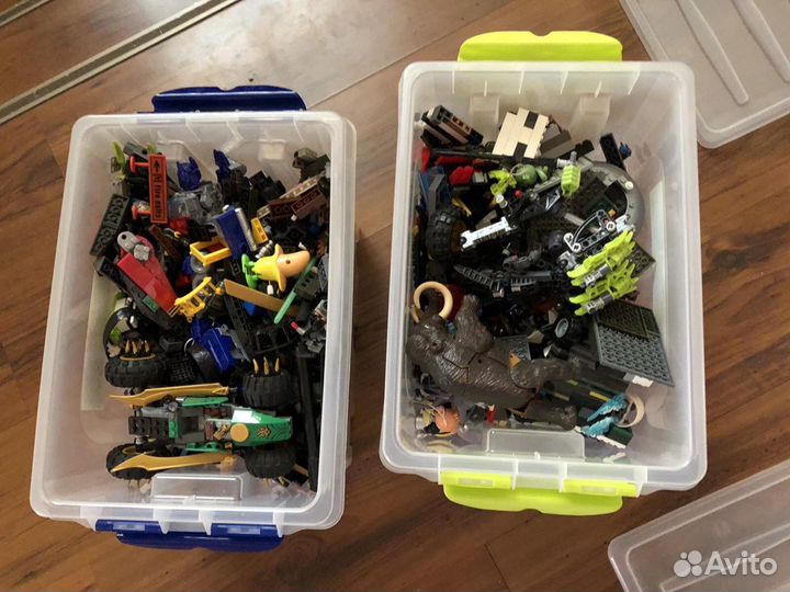 Продам много lego