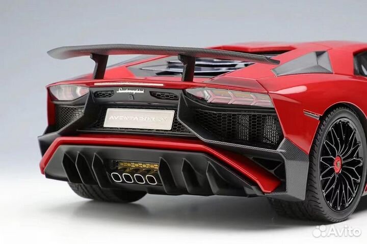 Предзаказ Lamborghini Aventador LP750-4SV 1:18