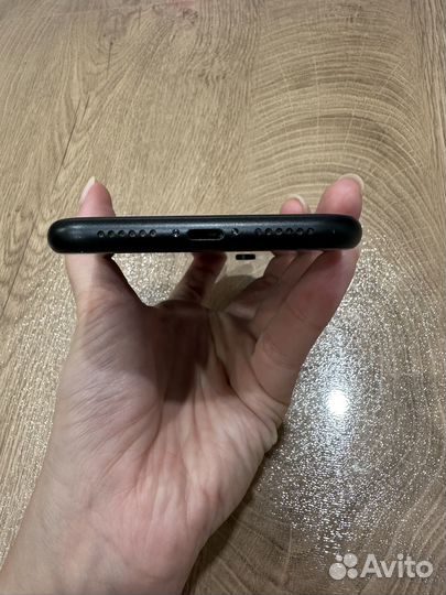 Телефон iPhone Xr