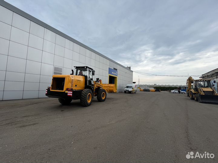 Фронтальный погрузчик Lonking CDM836N, 2023