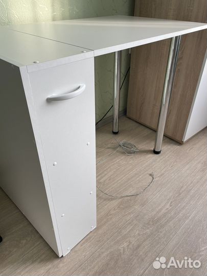 Стол для маникюра