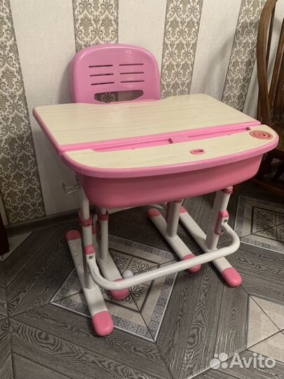 Детский стол парта